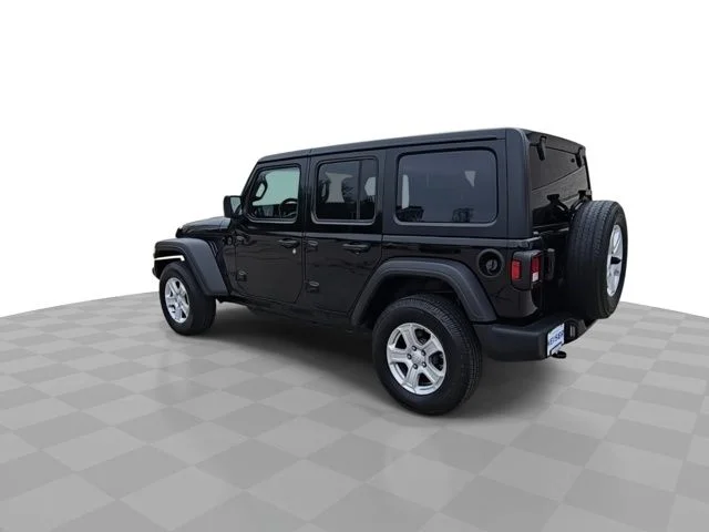Certified Used 2022 Black Clearcoat Jeep Unlimited Sport S image 6