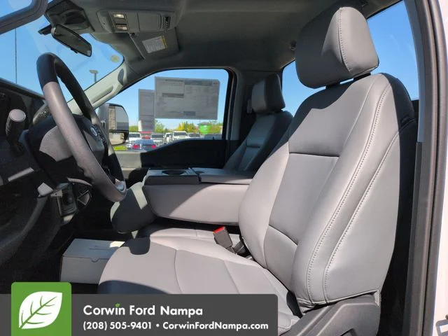New 2026 Oxford White Ford XL image 23