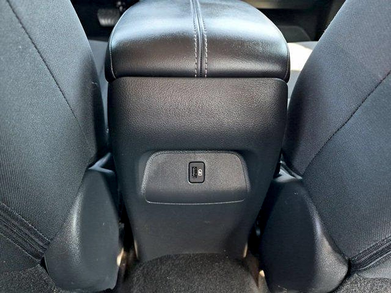 Used 2024 Gun Metallic Nissan SV Xtronic CVT image 20