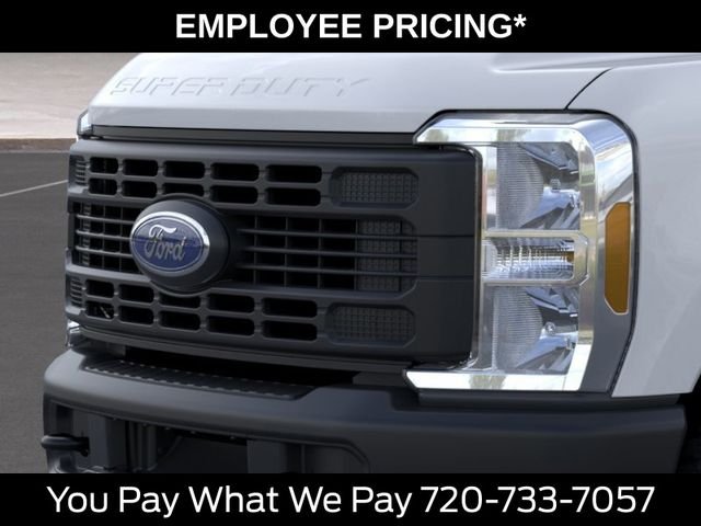 New 2026 Oxford White Ford F-250® XL image 18