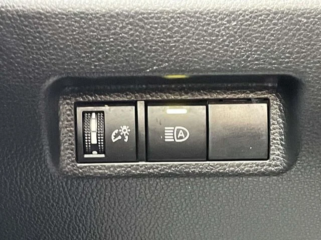 Certified Used 2025 Ice Toyota XLE image 18