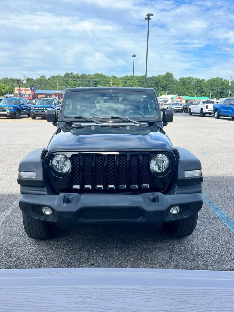 Used 2020 Black Clearcoat Jeep Unlimited Sport S image 19