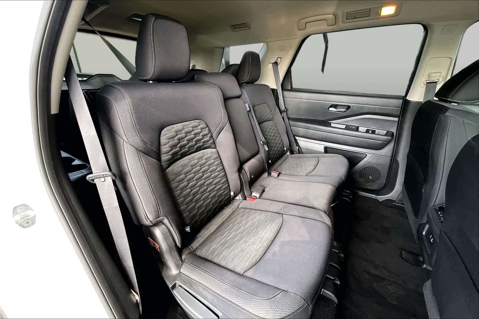 Used 2022 Pearl White Tricoat Nissan SV image 20