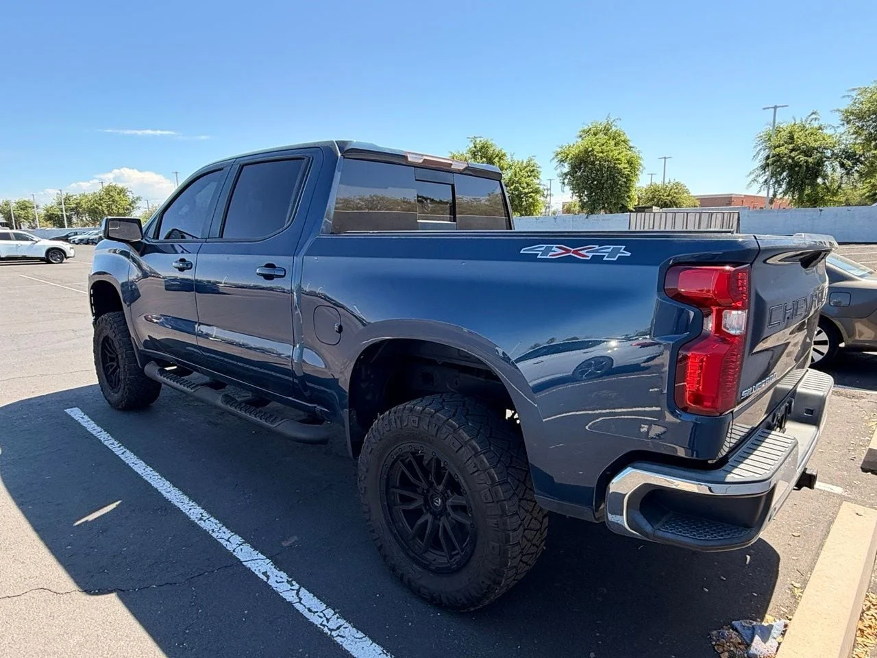 Used 2020 Northsky Blue Metallic Chevrolet LT image 6
