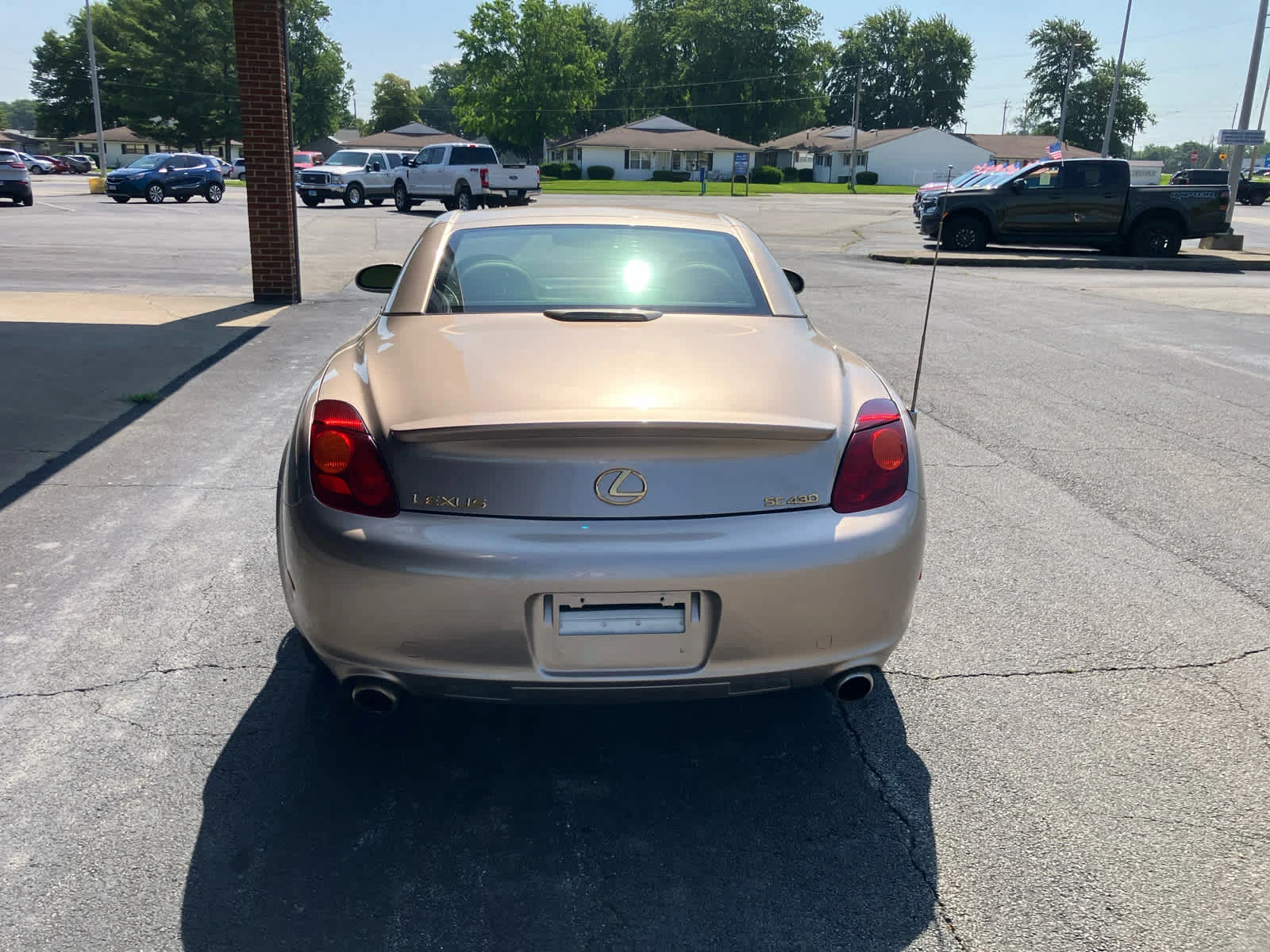 Used 2004 Egyptian Sand Pearl Lexus  image 16