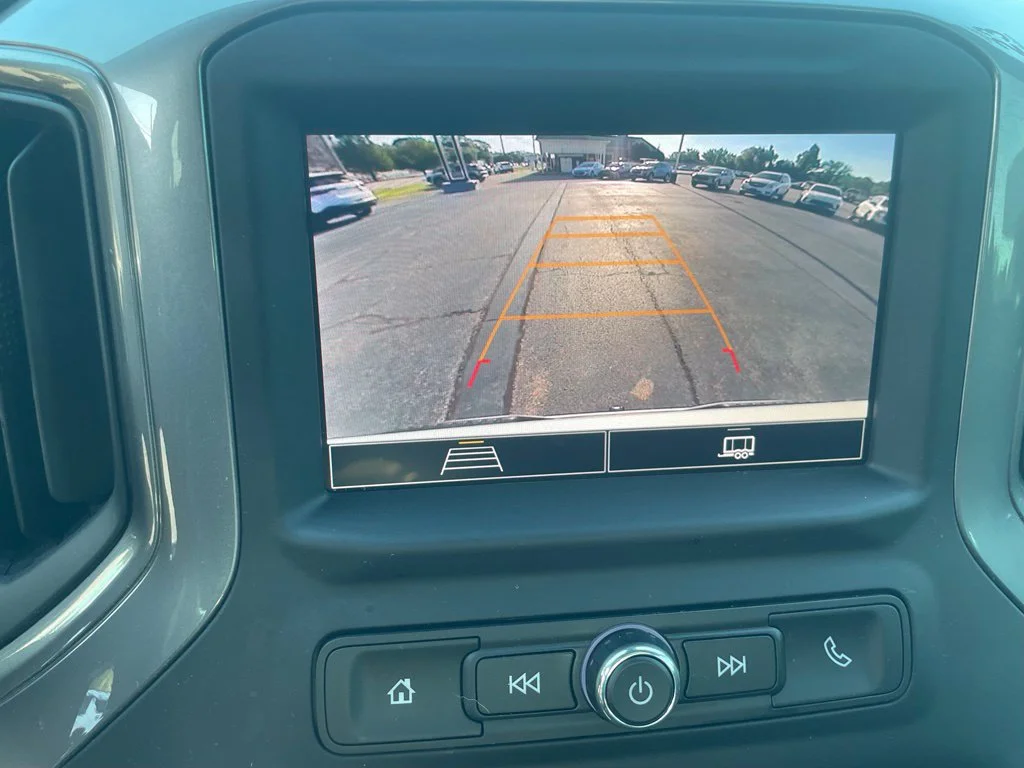 Used 2023 SUMMIT WHITE Chevrolet Custom image 21