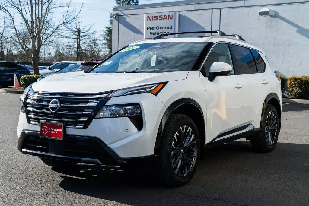 New 2026 Everest White Pearl TriCoat Nissan Platinum image 3