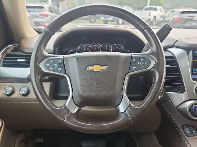 Used 2016 IRIDESCENT PEARL TRICOAT Chevrolet LT image 15