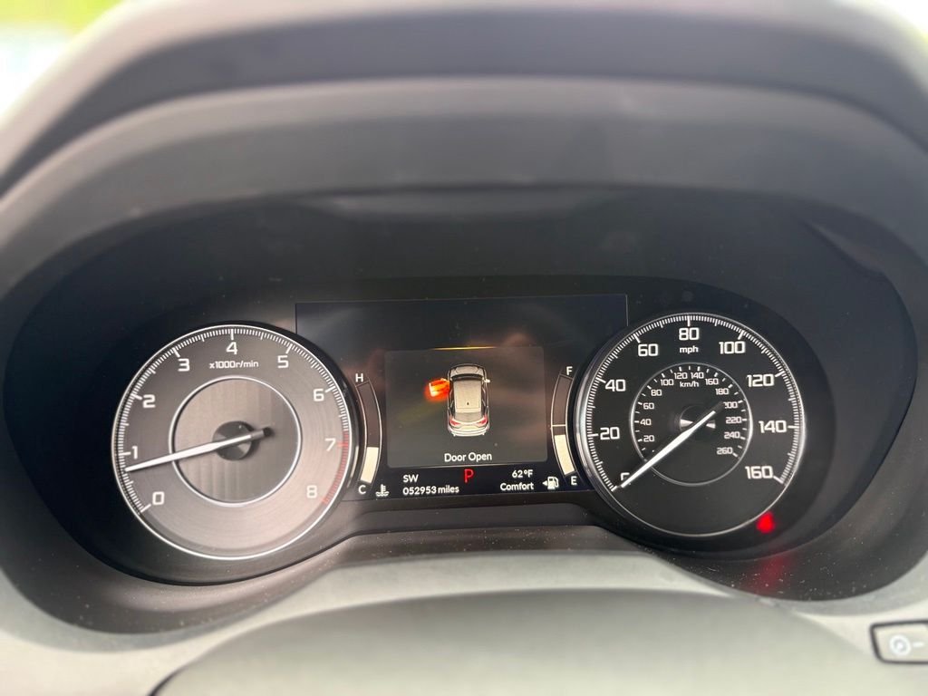 Used 2024 White Jeep Trailhawk image 25