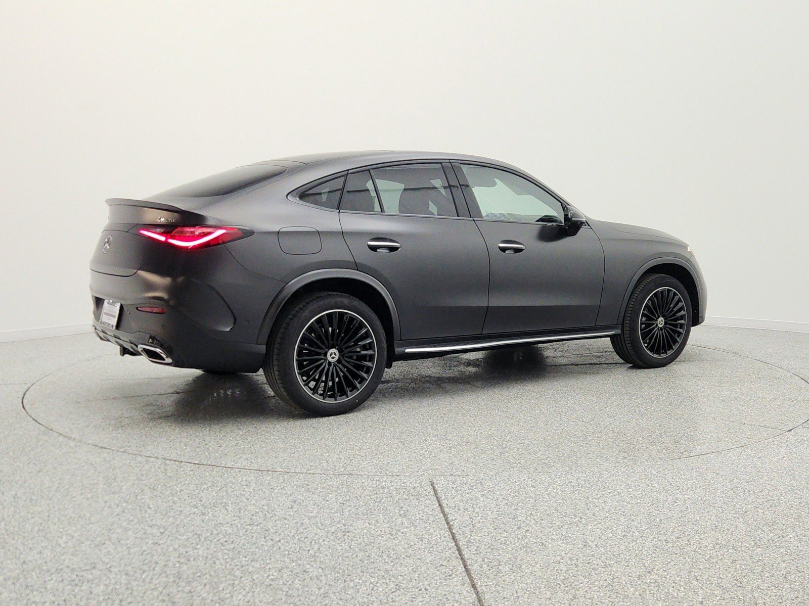 New 2026 MANUFAKTUR exclusive graphite grey magno Mercedes-Benz GLC 300 4MATIC® Coupe image 26