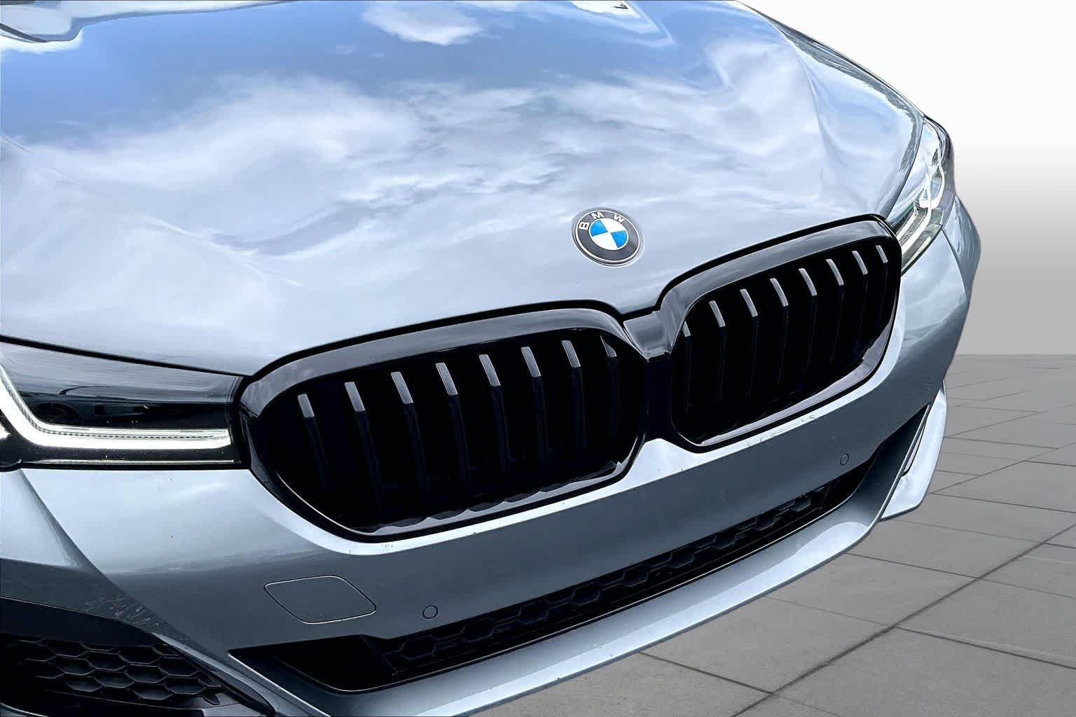 Certified Used 2023 Skyscraper Gray Metallic BMW 540i image 31