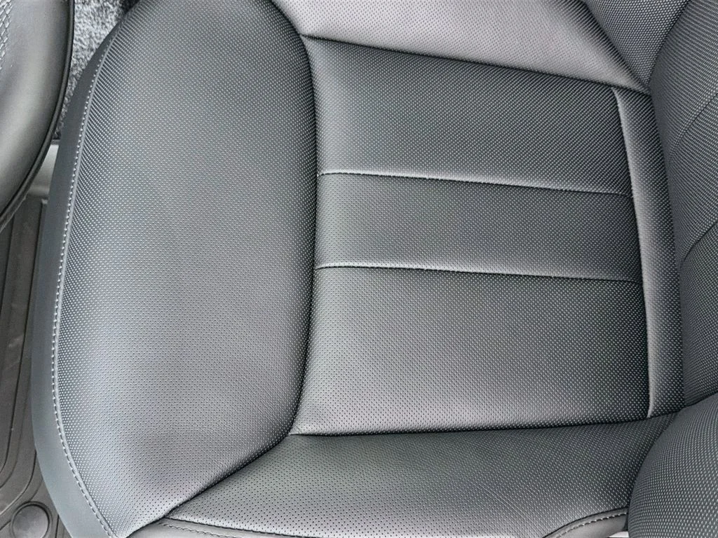 New 2026 Varesine Blue Land Rover SE image 20