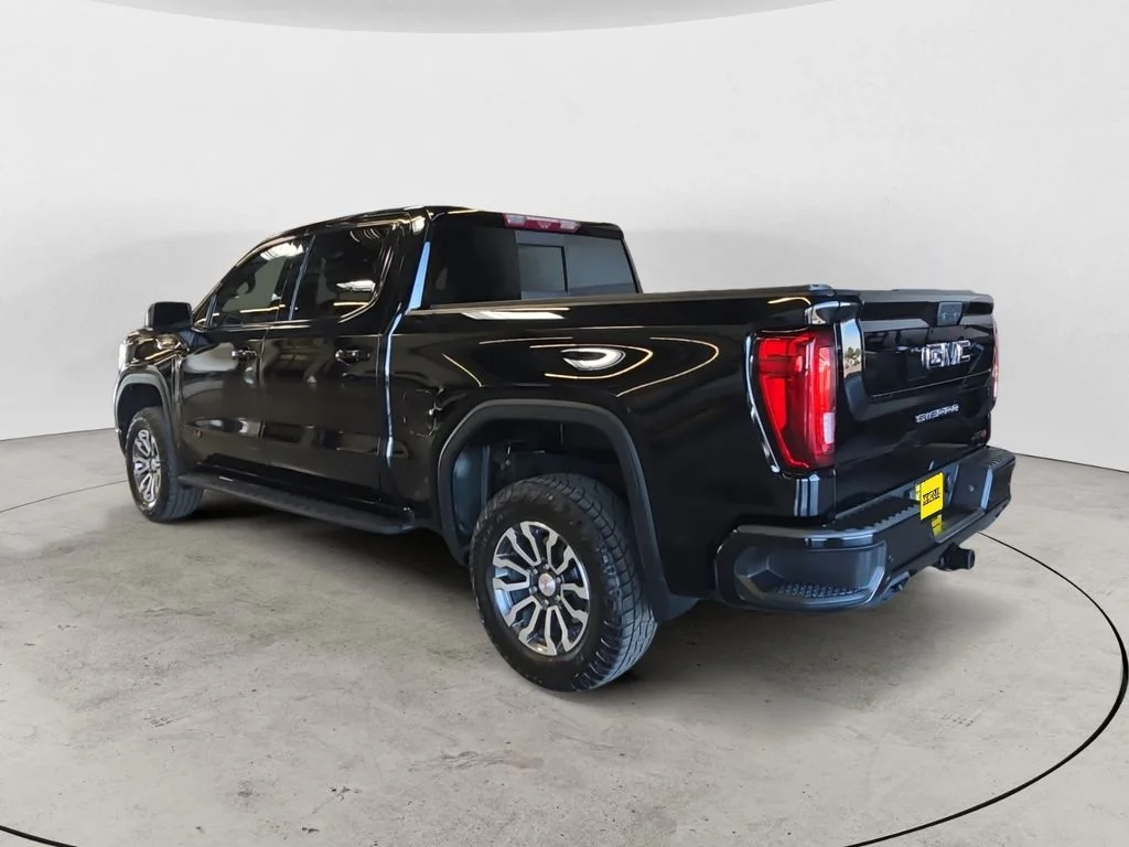 Used 2021 Black GMC AT4 image 11