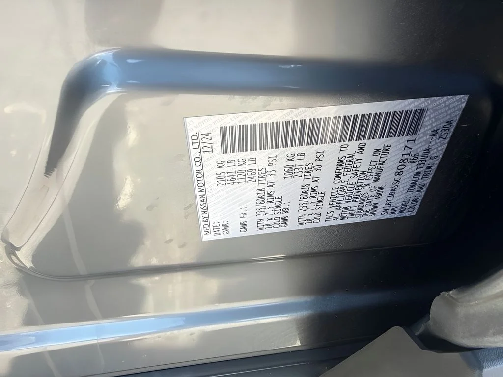 Used 2025 Gray Nissan SV image 26