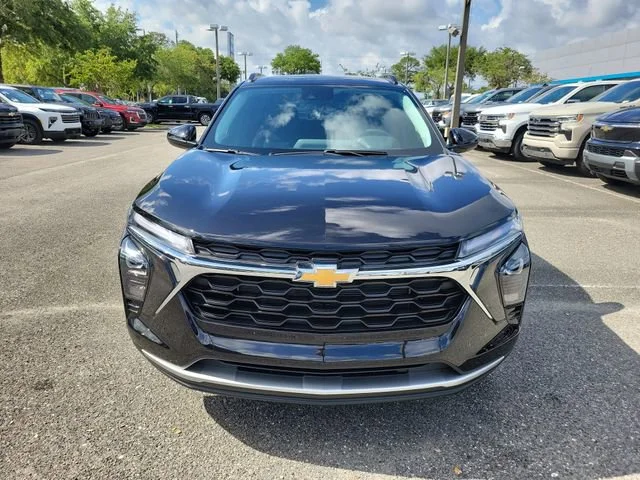 2026 Chevrolet Trax LT - Photo 7