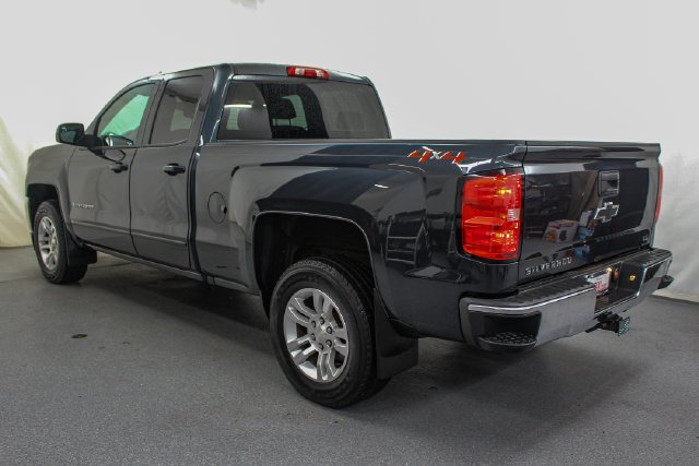 Certified Used 2019 Graphite Metallic Chevrolet LT image 5