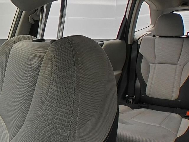 Used 2020 White Subaru Base image 33