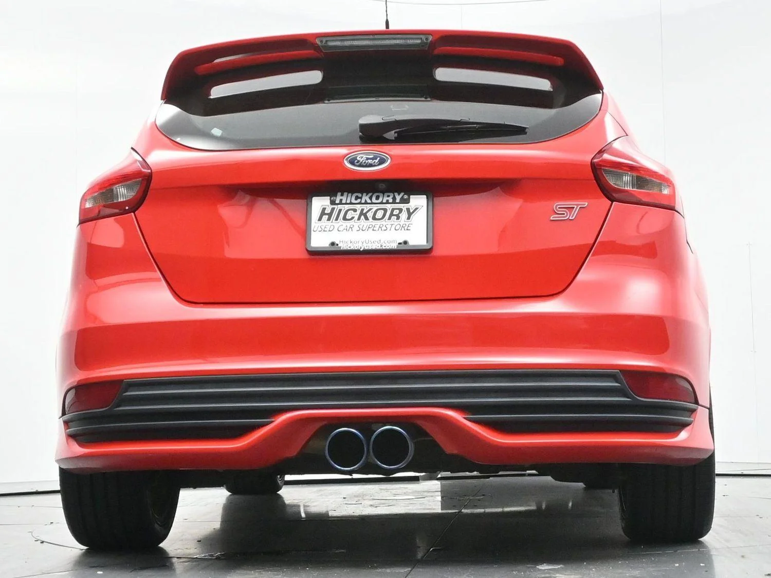 Used 2016 Race Red Ford ST image 45