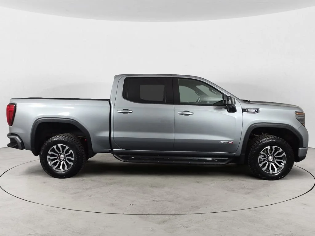 Used 2023 Sterling Metallic GMC AT4 image 6