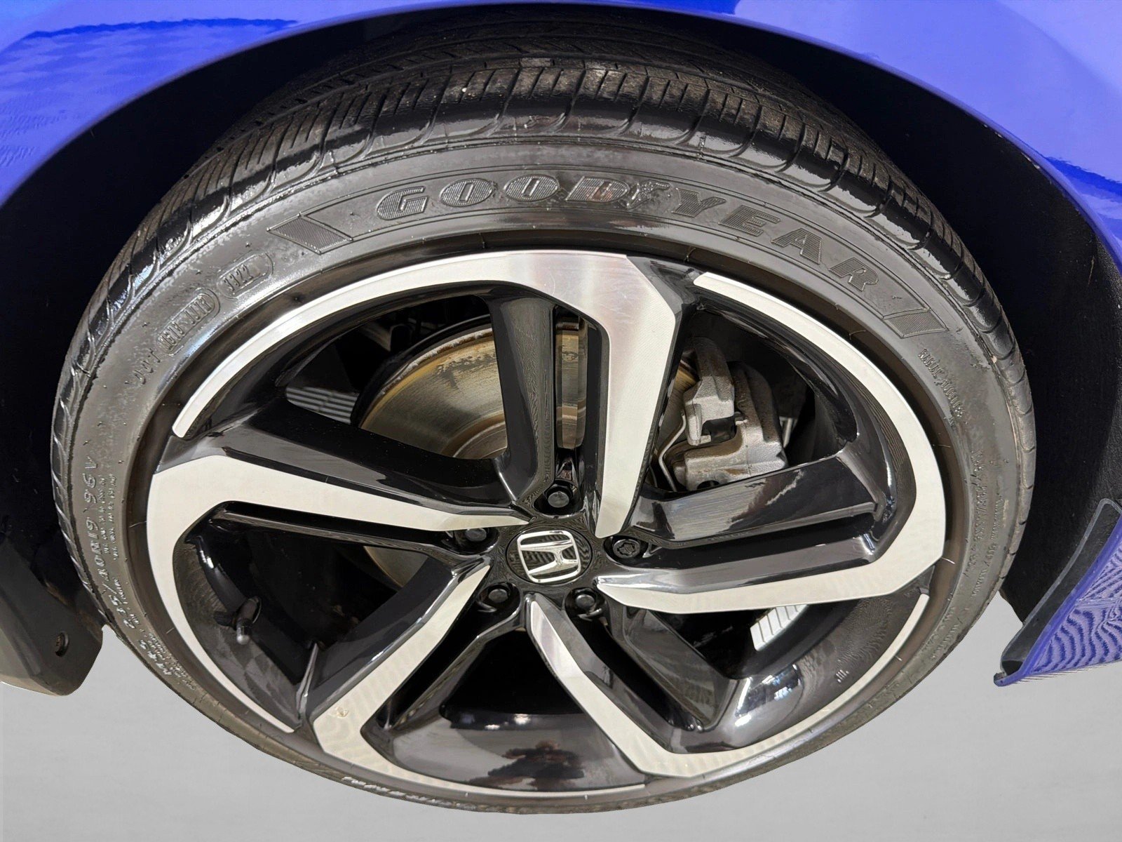 Used 2022  Honda Sport image 12