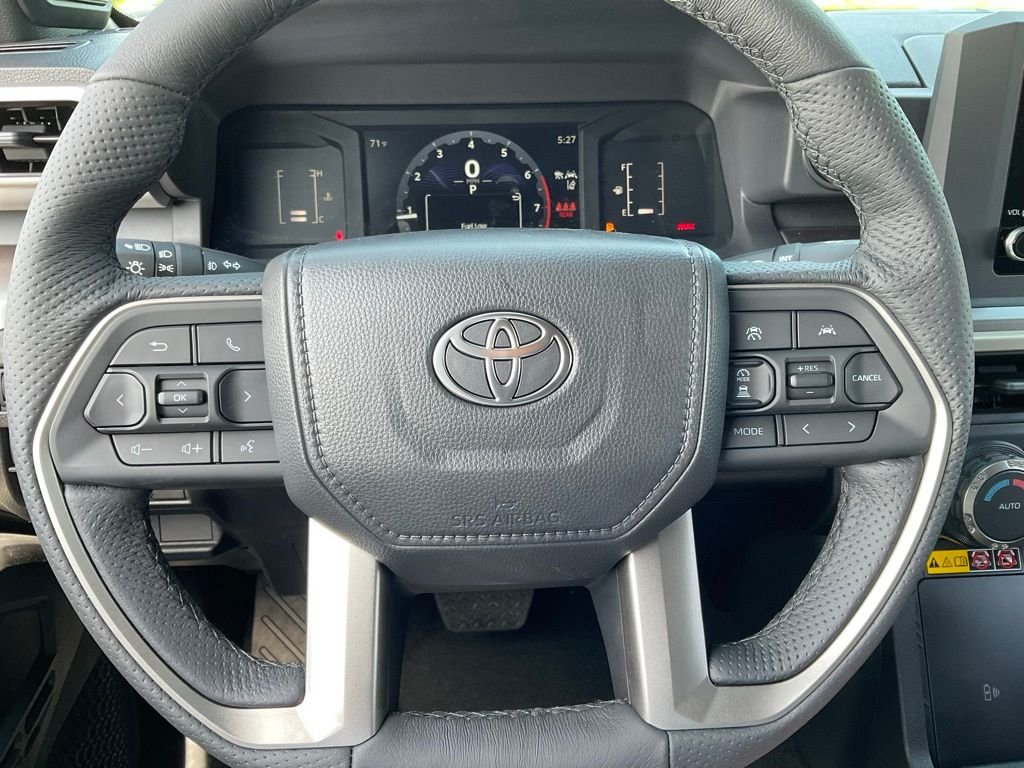 2025 Toyota Tacoma SR5 - Photo 11