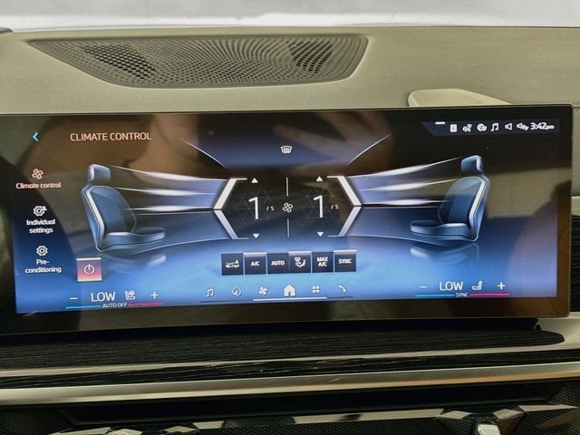 Used 2026 Urban Green BMW xDrive40i image 16