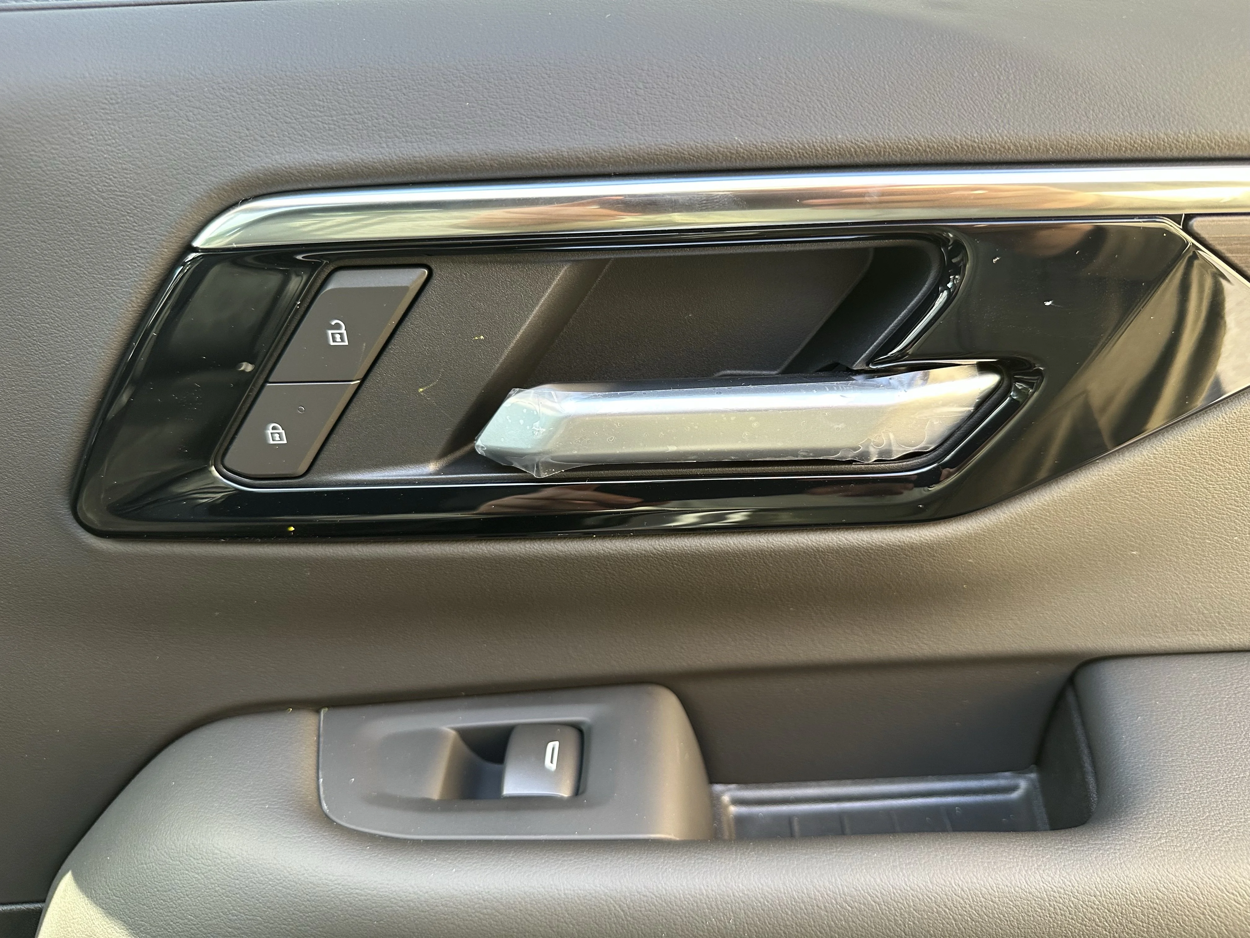New 2026 Summit White Chevrolet LT image 21