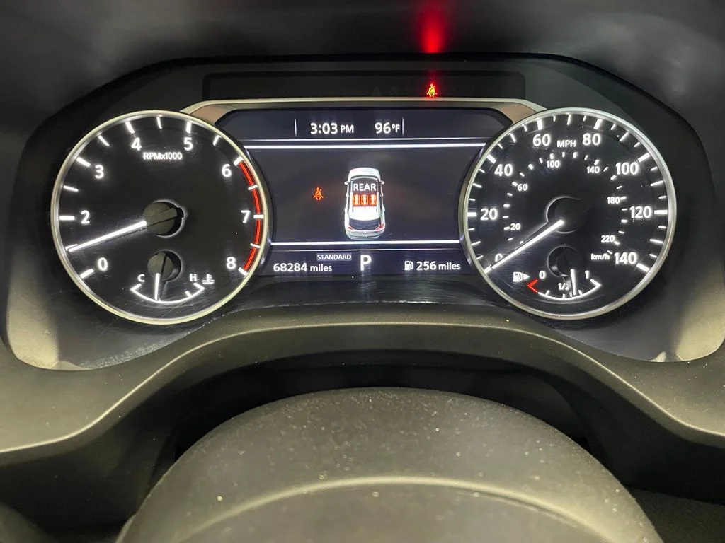 Used 2023 White Nissan SV image 6