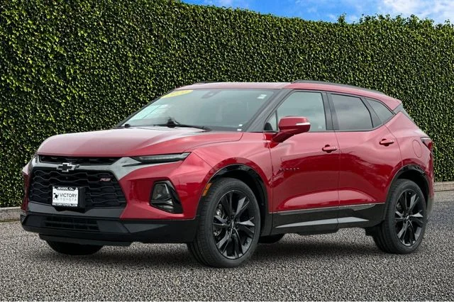 Used 2021 Red Chevrolet RS image 7