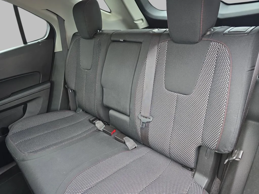 Used 2016 TUNGSTEN METALLIC Chevrolet LT image 15