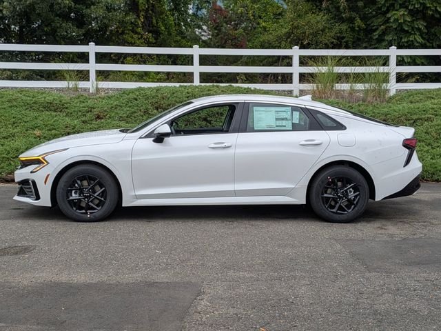 2026 Kia K5 LXS - Photo 6