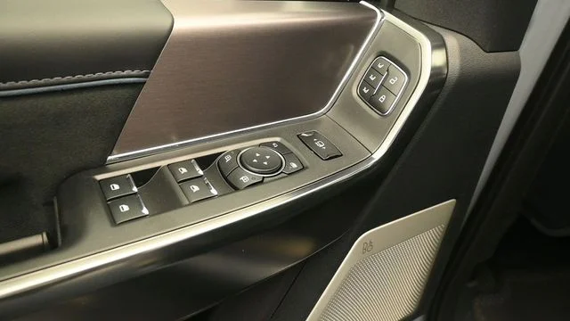 New 2026 Glacier Gray Metallic Tri-Coat Ford F-350® Platinum® image 13