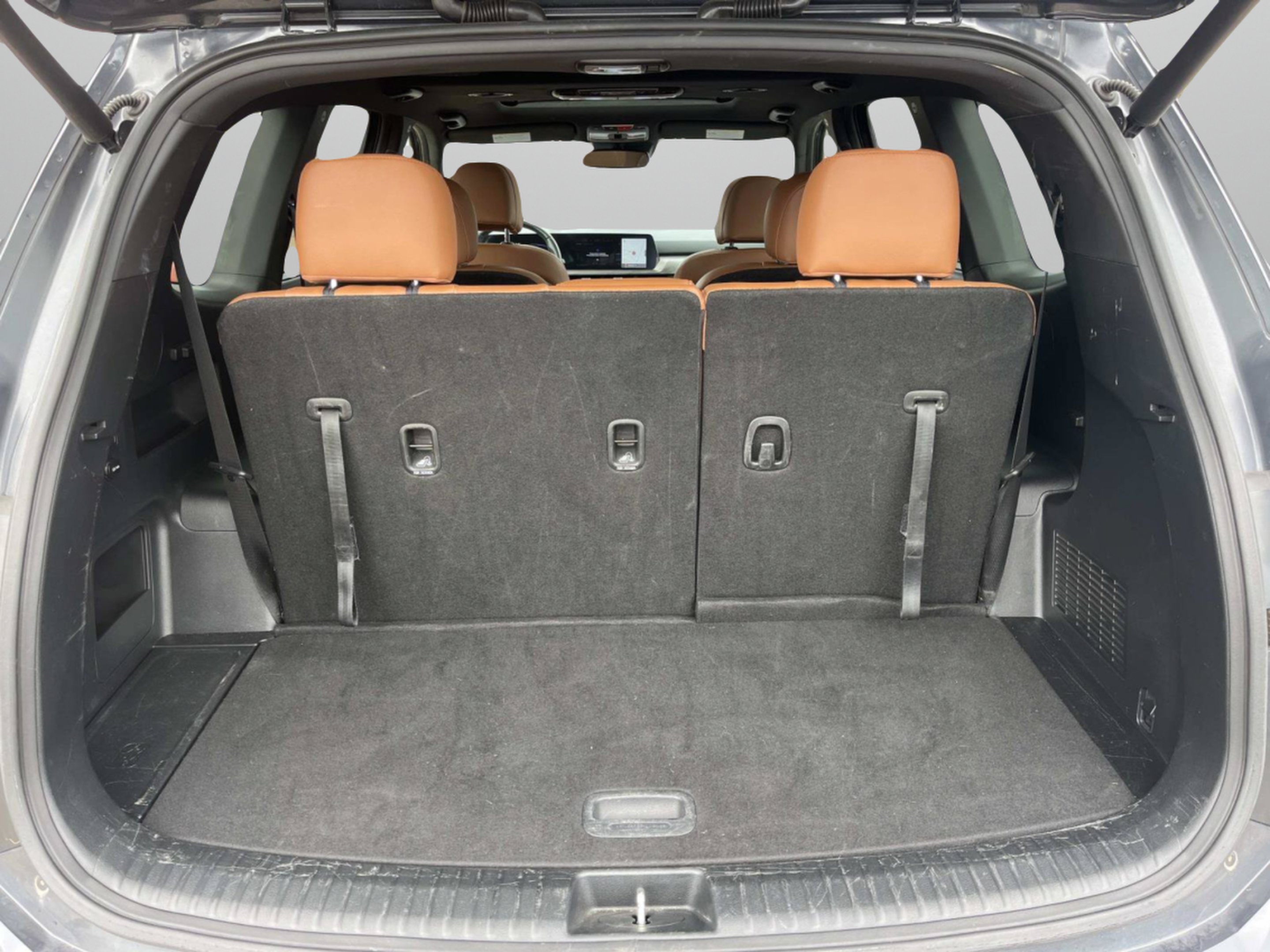Used 2024 Gravity Gray Kia EX X-Line image 24