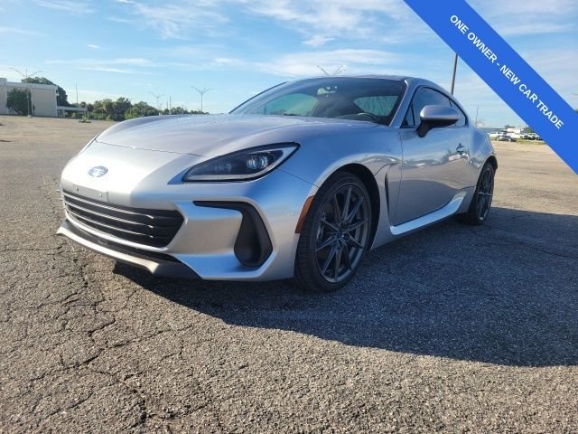 Used 2023 Silver Subaru Limited image 2