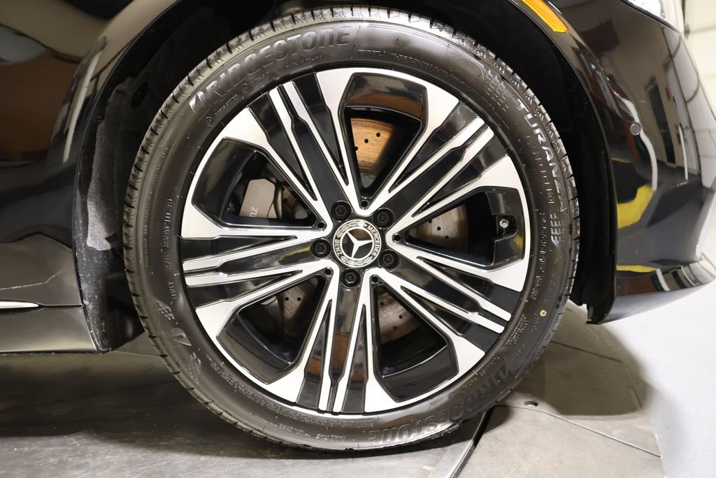 New 2027 Black Mercedes-Benz S 580 image 14