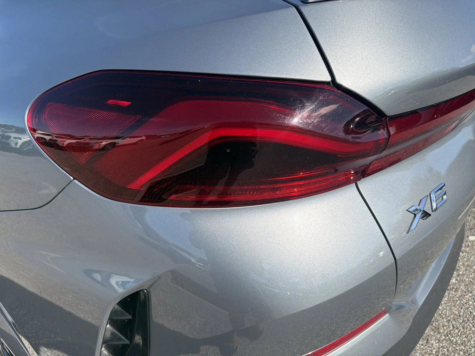 Used 2025 Skyscraper Grey Metallic BMW xDrive40i image 14