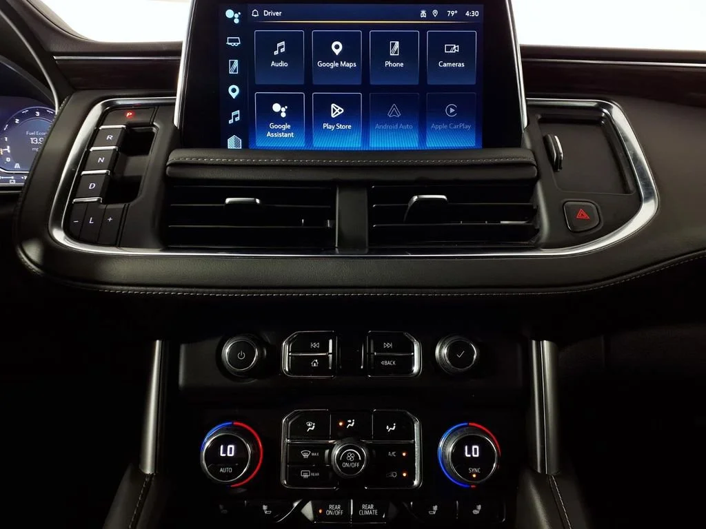 Used 2023 Summit White Chevrolet LT image 22