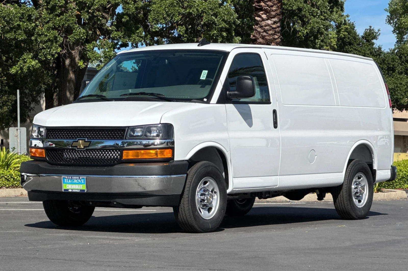 2026 Chevrolet Express Cargo WT view 7