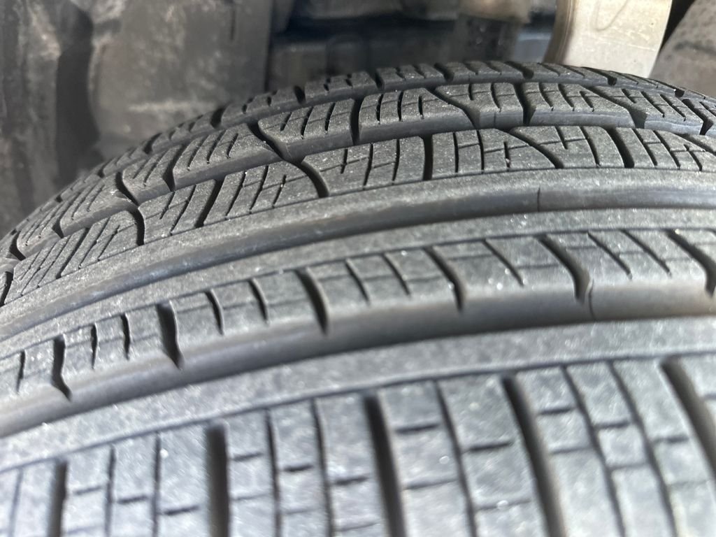 Certified Used 2023 Black Mercedes-Benz GLE 350 image 16