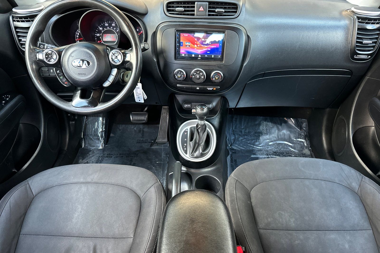 Used 2015 White Kia Base image 14