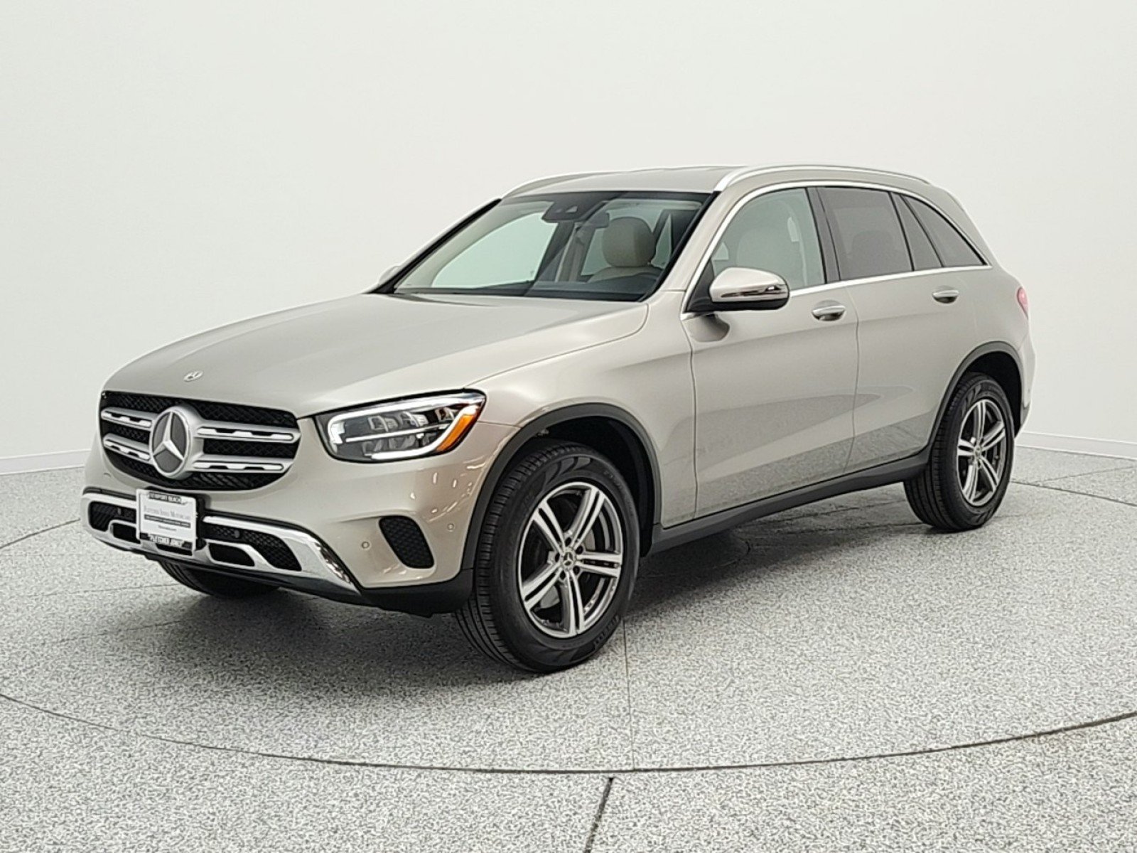 2022 Mercedes-Benz GLC GLC 300's photo