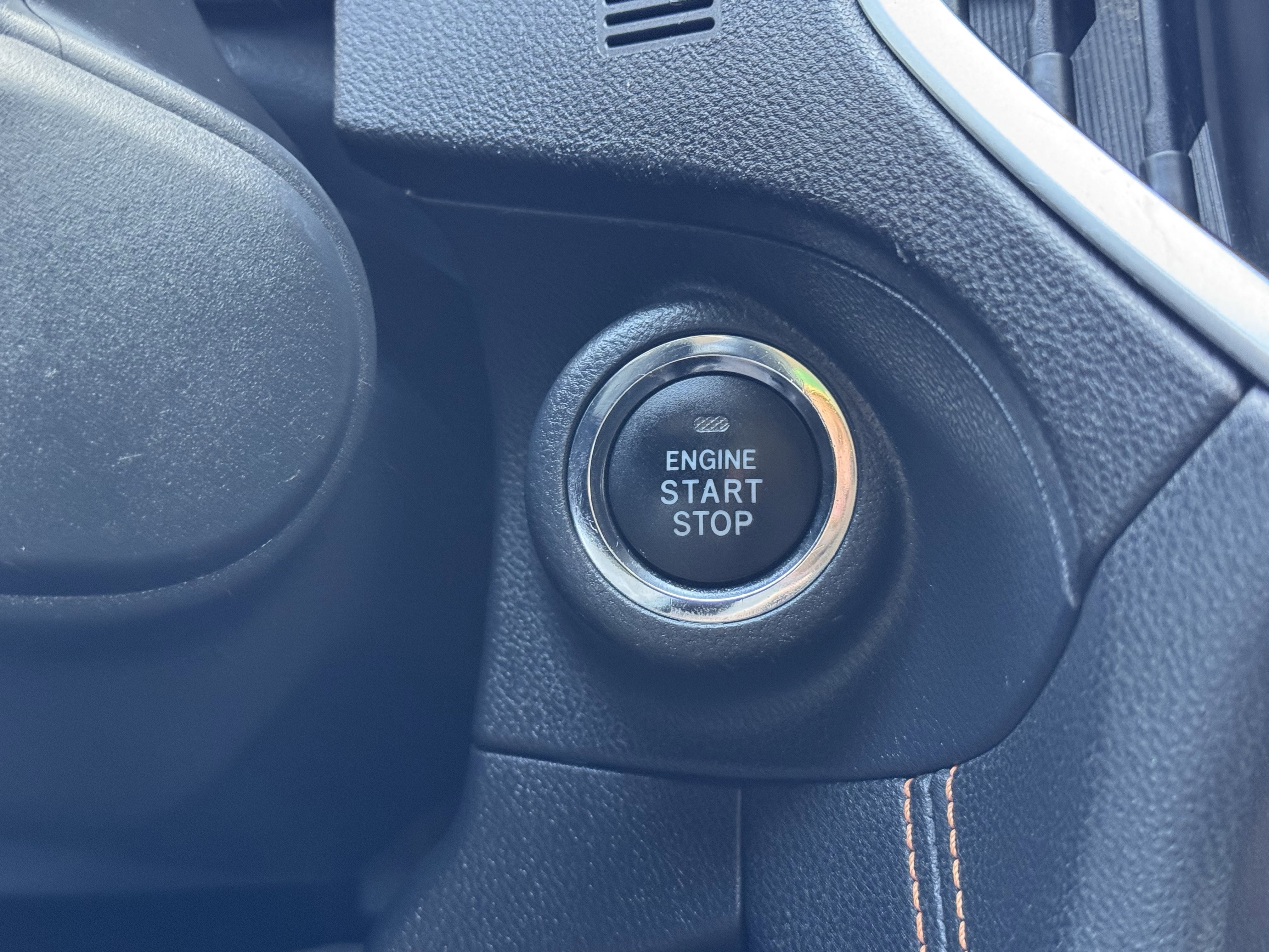 Used 2019 Gray Subaru 2.0i Limited image 32