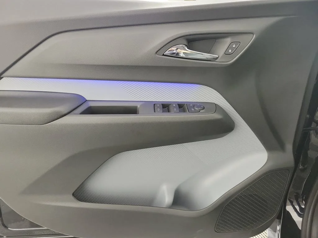 2027 Chevrolet Bolt RS - Photo 27