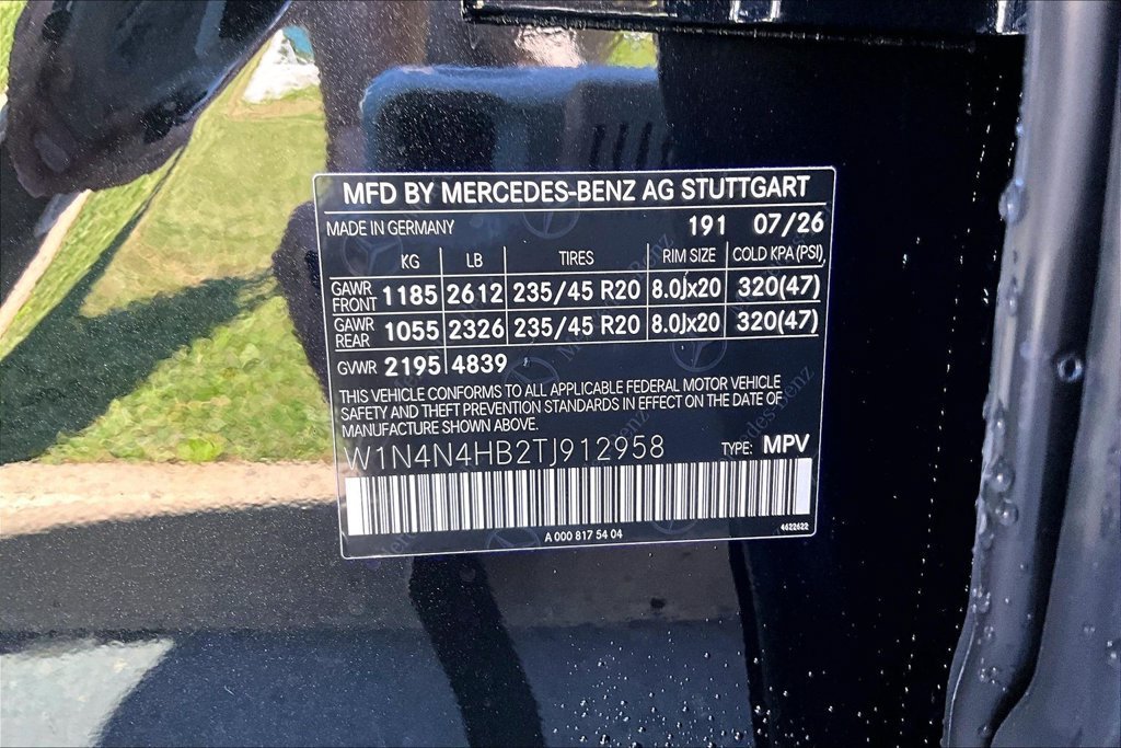 New 2026 Cosmos Black Metallic Mercedes-Benz GLA 250 image 27