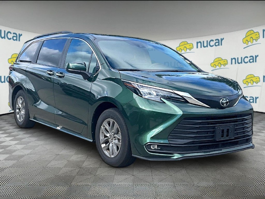 Used 2026  Toyota XLE image 1