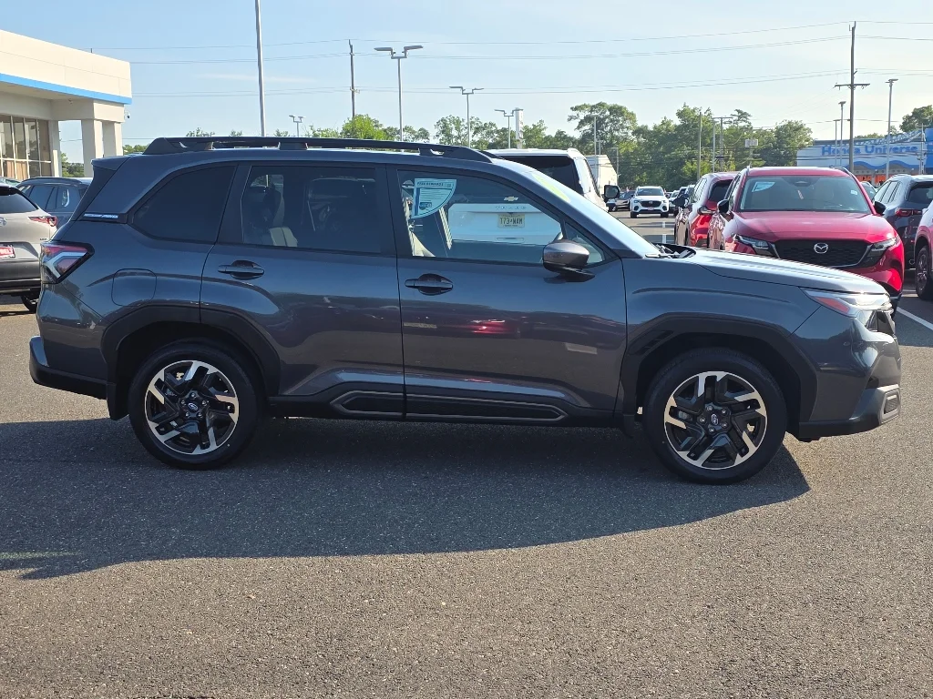 Used 2025 Magnetite Gray Metallic Subaru Limited image 18