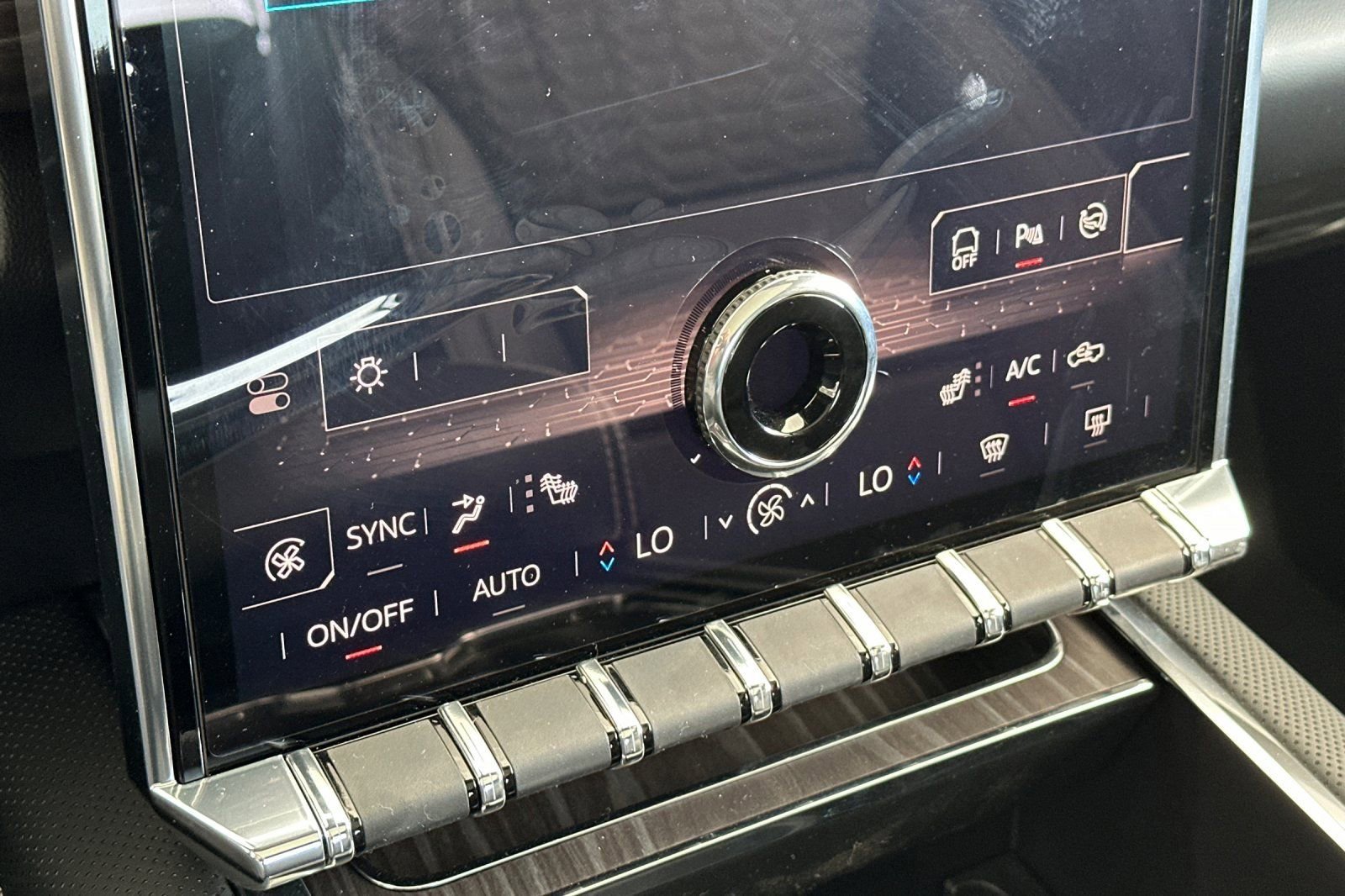 2025 GMC Sierra EV Denali - Photo 21