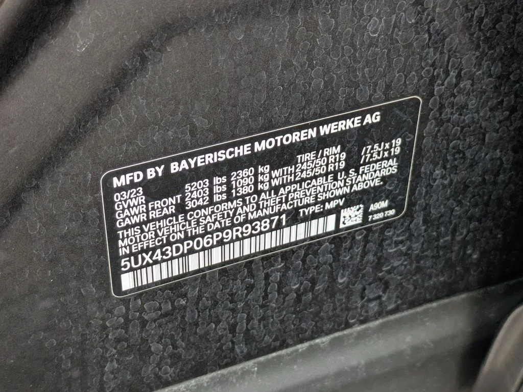 Used 2023 Gray BMW sDrive30i image 22