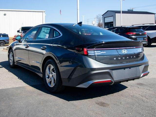New 2026 Gray Hyundai SE image 13