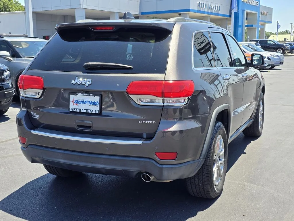 Used 2015 Granite Crystal Metallic Clearcoat Jeep Limited image 5